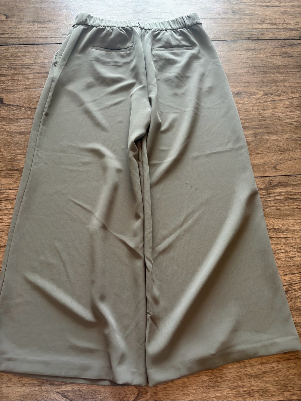 LOFT Versa Crepe Drape Palazzo Pant (Alpine Green) - Picture 3 of 4